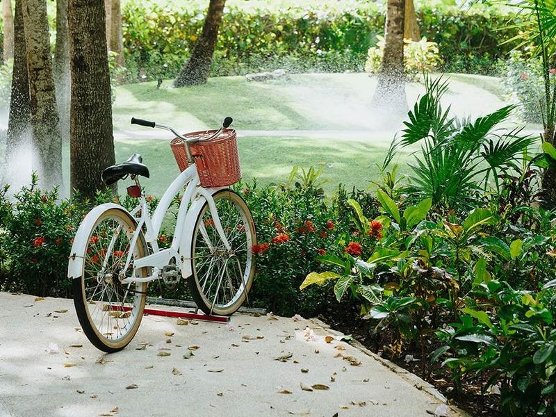 Paseo en bicicleta Blue Diamond Luxury Boutique Hotel Riviera Maya Paseo en bicicleta Blue Diamond Luxury Boutique Hotel Riviera Maya